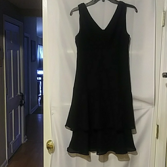 Dresses & Skirts - Cute black dress